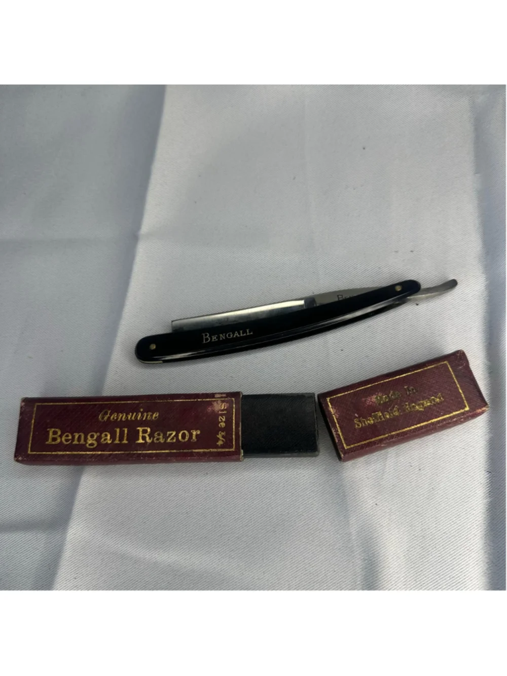 Vintage Bengall Straight Razor T.R. Cadman & Sons Sheffield England 3/4 w Box